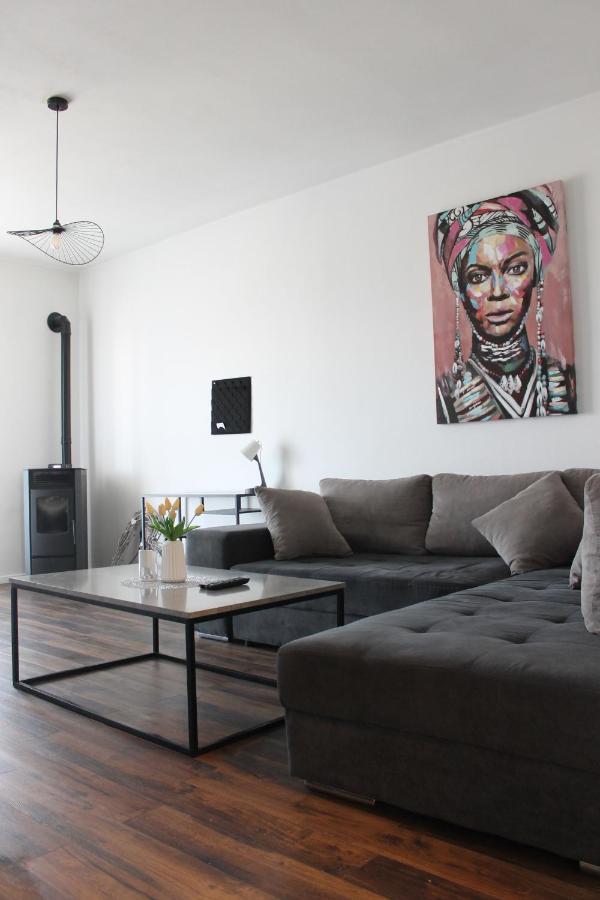 Cozy Corners Appartement Nin Buitenkant foto